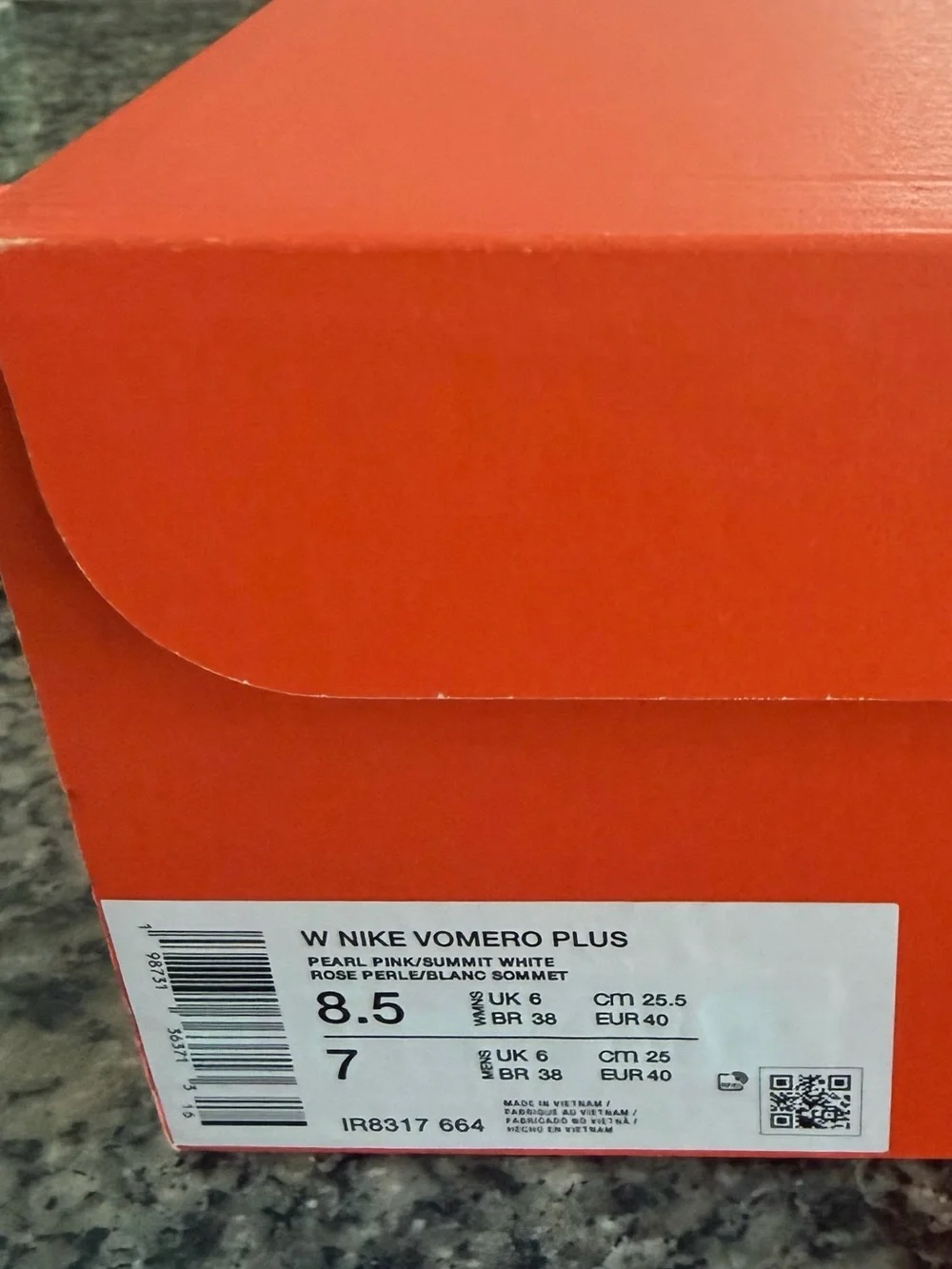 NIB! Nike Vomero Plus Running Shoes Sneakers Pearl Pink / Summit White MSRP $180